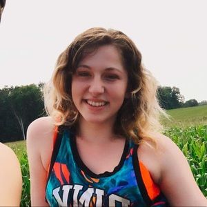 Meet your Posher, Alyssa